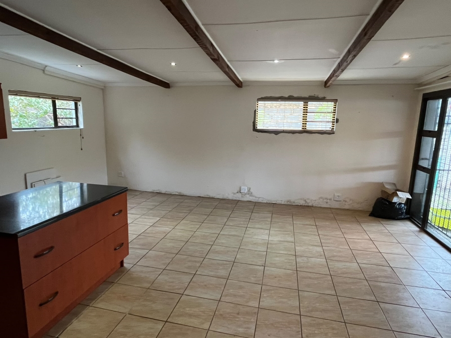 6 Bedroom Property for Sale in Rosemount Eastern Cape